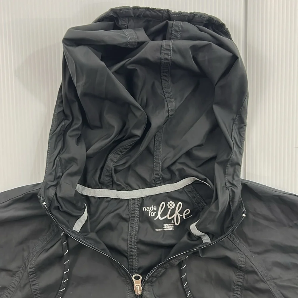made for life sleek black